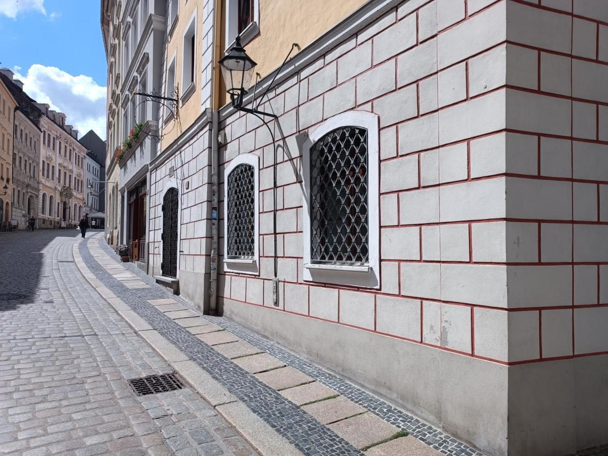 Filmap- Charmante Kreuzgewoelbe-Whg Im Herzen Der Altstadt-Ideal Fuer Paare & Geschaeftsreisende Görlitz Buitenkant foto